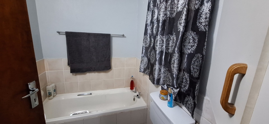 3 Bedroom Property for Sale in Riversdale Western Cape